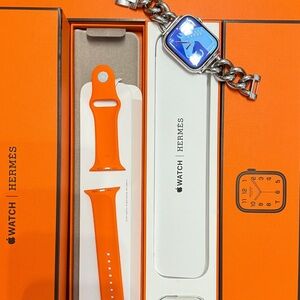 Hermes Apple Watch with extra metal band